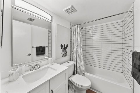 Copropriété à vendre à Clearwater, Floride: 2 chambres, 77.11 m2 № 1917020 - photo 27