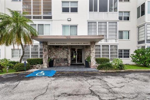 Copropriété à vendre à Clearwater, Floride: 2 chambres, 77.11 m2 № 1917020 - photo 3