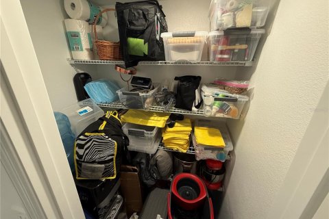 Adosado en alquiler en Davenport, Florida, 3 dormitorios, 1709572.65 m2 № 1816899 - foto 11