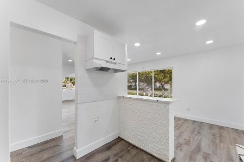 Villa ou maison à vendre à Pompano Beach, Floride: 4 chambres, 135.73 m2 № 2058098 - photo 6