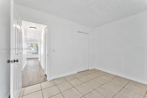 Villa ou maison à vendre à Pompano Beach, Floride: 4 chambres, 135.73 m2 № 2058098 - photo 9