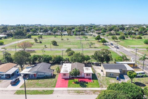 Villa ou maison à vendre à Pompano Beach, Floride: 4 chambres, 135.73 m2 № 2058098 - photo 27