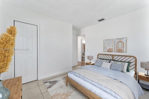 Villa ou maison à vendre à Pompano Beach, Floride: 4 chambres, 135.73 m2 № 2058098 - photo 12