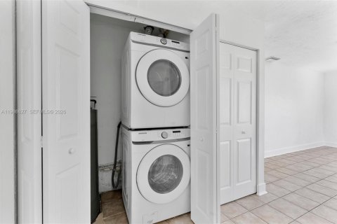 Villa ou maison à vendre à Pompano Beach, Floride: 4 chambres, 135.73 m2 № 2058098 - photo 23