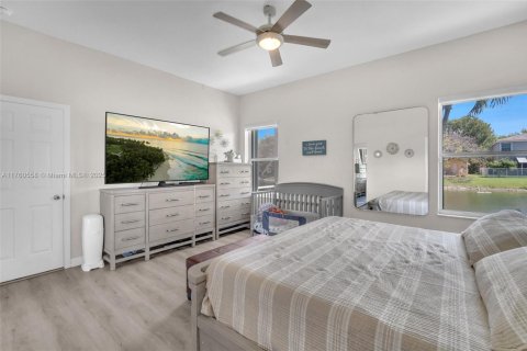 House in Coconut Creek, Florida 4 bedrooms, 178 sq.m. № 1713848 - photo 18