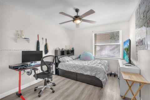 House in Coconut Creek, Florida 4 bedrooms, 178 sq.m. № 1713848 - photo 24