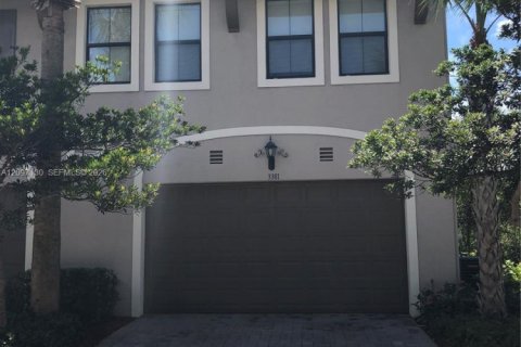 Touwnhouse à louer à Sunrise, Floride: 3 chambres, 139.35 m2 № 2389744 - photo 3