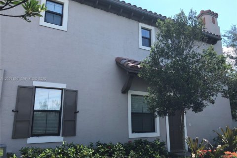 Touwnhouse à Sunrise, Floride 3 chambres, 139.35 m2 № 2389744