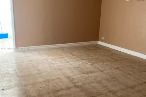 Condominio en venta en Lauderhill, Florida, 1 dormitorio, 78.97 m2 № 1394263 - foto 8