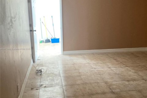 Condominio en venta en Lauderhill, Florida, 1 dormitorio, 78.97 m2 № 1394263 - foto 9