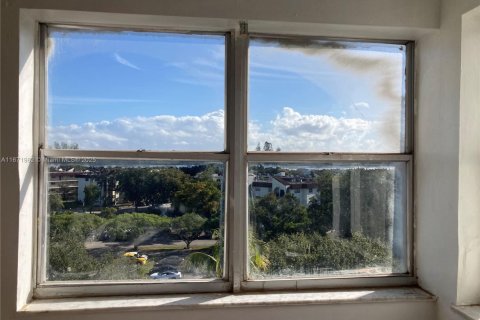 Condominio en venta en Lauderhill, Florida, 1 dormitorio, 78.97 m2 № 1394263 - foto 13