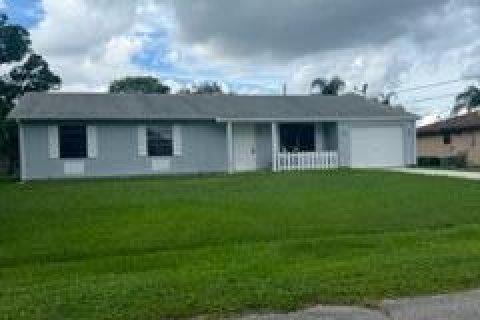 Villa ou maison à Port St. Lucie, Floride 3 chambres, 126.16 m2 № 2323378