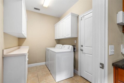 House in Newberry, Florida 3 bedrooms, 188.31 sq.m. № 1904813 - photo 25