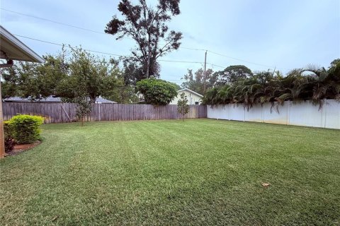 Villa ou maison à vendre à Saint Petersburg, Floride: 3 chambres, 183.39 m2 № 2330629 - photo 28