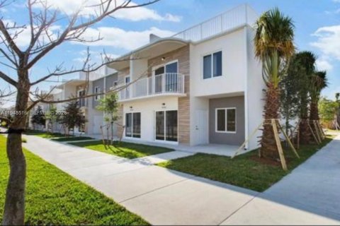 Таунхаус в Хомстед, Флорида 1 спальня, 129.88м2 № 2004235