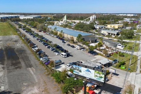 Immobilier commercial à vendre à Orlando, Floride: 80.27 m2 № 1602180 - photo 2