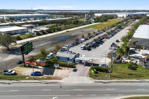 Immobilier commercial à vendre à Orlando, Floride: 80.27 m2 № 1602180 - photo 1