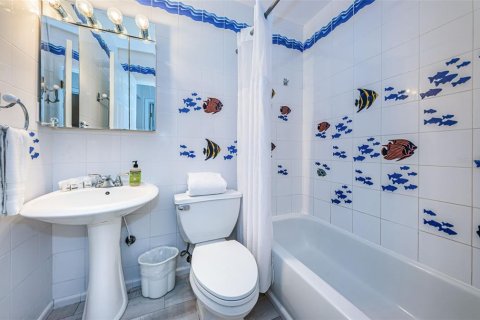 Condo in Indian Rocks Beach, Florida, 2 bedrooms  № 1542924 - photo 27