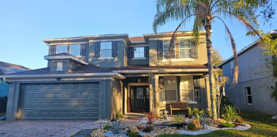 House in Davenport, Florida 5 bedrooms, 299.24 sq.m. № 2091510