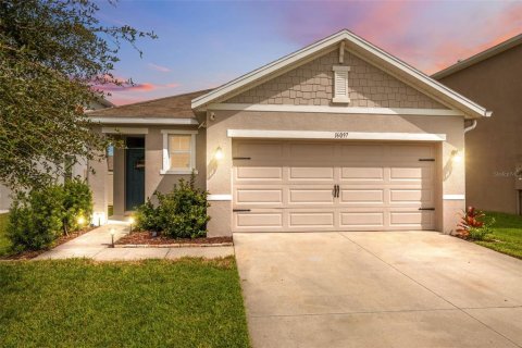 Casa en venta en Odessa, Florida, 3 dormitorios, 139.73 m2 № 1898898 - foto 1