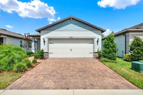 Casa en venta en Land O' Lakes, Florida, 2 dormitorios, 130.06 m2 № 1784889 - foto 1