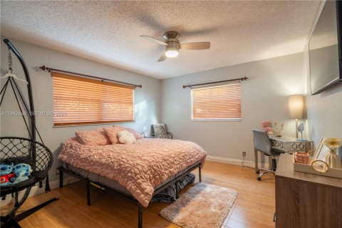 Casa en venta en Pembroke Pines, Florida, 3 dormitorios, 151.24 m2 № 2000346 - foto 18