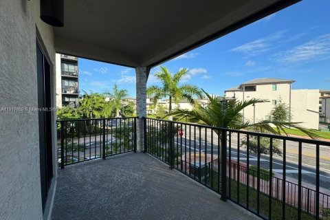 Townhouse in URBANA in Doral, Florida 3 bedrooms, 219.81 sq.m. № 1972313 - photo 9