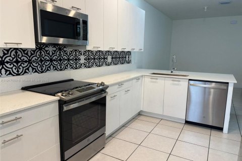 Townhouse in URBANA in Doral, Florida 3 bedrooms, 219.81 sq.m. № 1972313 - photo 23