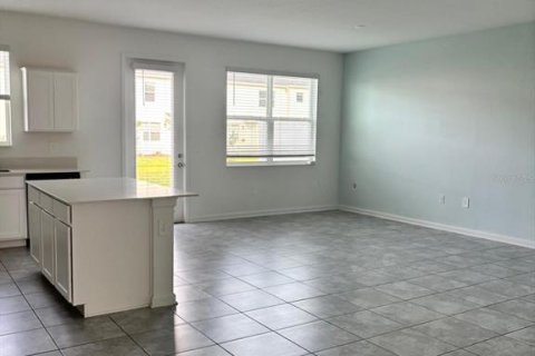 Villa ou maison à louer à Davenport, Floride: 3 chambres, 173.17 m2 № 1831783 - photo 3