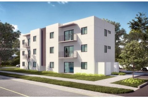 Terreno en venta en Miami, Florida № 2054261 - foto 2