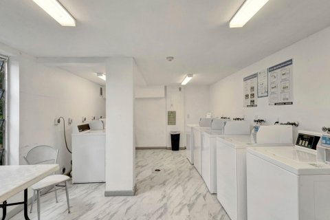 Condominio en venta en Deerfield Beach, Florida, 1 dormitorio, 65.03 m2 № 1097860 - foto 1
