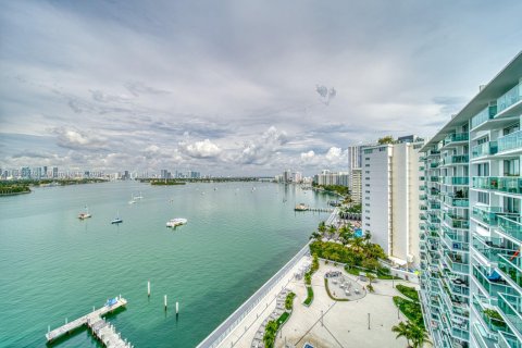 Copropriété à vendre à Miami Beach, Floride: 1 chambre, 79.15 m2 № 1887984 - photo 1