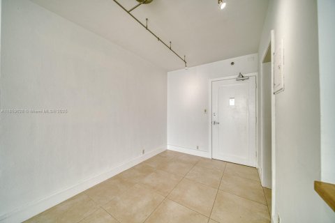 Copropriété à vendre à Miami Beach, Floride: 1 chambre, 79.15 m2 № 1887984 - photo 15