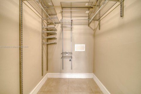 Copropriété à vendre à Miami Beach, Floride: 1 chambre, 79.15 m2 № 1887984 - photo 24