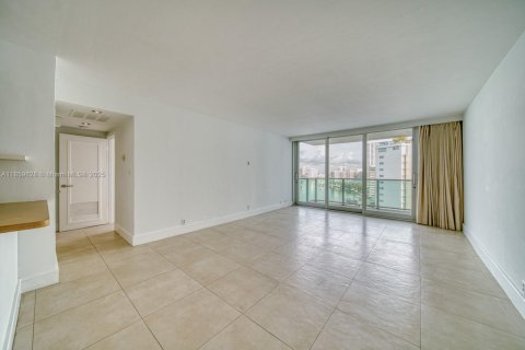 Copropriété à vendre à Miami Beach, Floride: 1 chambre, 79.15 m2 № 1887984 - photo 11