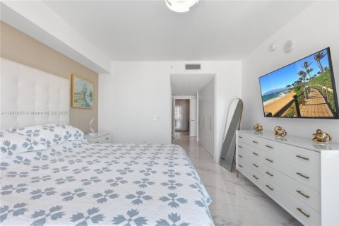 Снять в аренду кондоминиум в Санни-Айлс-Бич, Флорида 3 спальни, 175.77м2, № 1945413 - фото 13