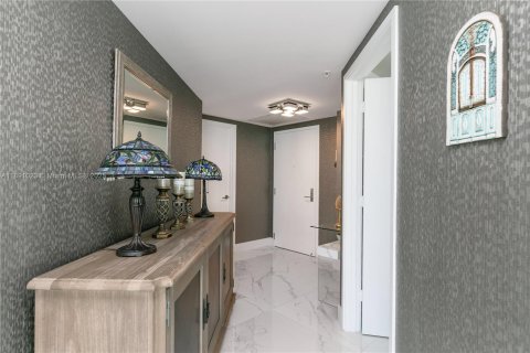 Снять в аренду кондоминиум в Санни-Айлс-Бич, Флорида 3 спальни, 175.77м2, № 1945413 - фото 22