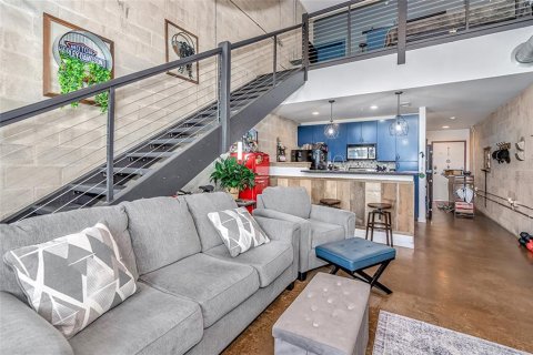 Condo in Tampa, Florida, 1 bedroom  № 2358090 - photo 18