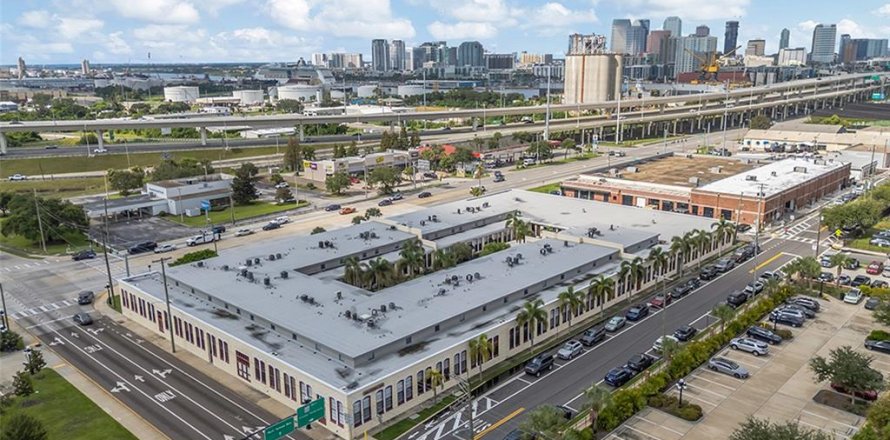 Condo in Tampa, Florida, 1 bedroom  № 2358090