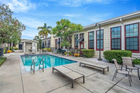 Condo in Tampa, Florida, 1 bedroom  № 2358090 - photo 4