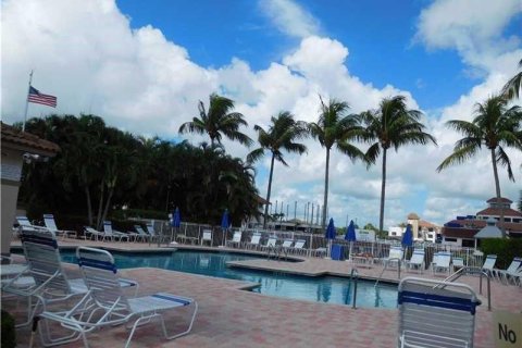 Condo in Boca Raton, Florida, 2 bedrooms  № 2240720 - photo 3