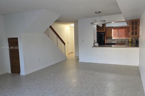 Copropriété à louer à Miami, Floride: 2 chambres, 98.48 m2 № 2023669 - photo 26