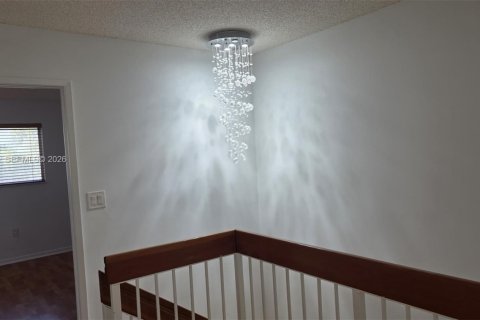 Copropriété à louer à Miami, Floride: 2 chambres, 98.48 m2 № 2023669 - photo 23