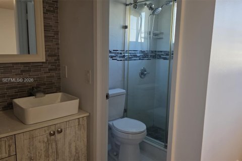Copropriété à louer à Miami, Floride: 2 chambres, 98.48 m2 № 2023669 - photo 20