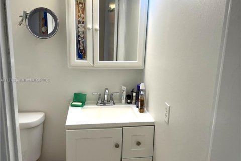 Copropriété à vendre à Hallandale Beach, Floride: 1 chambre, 60.01 m2 № 1956737 - photo 8