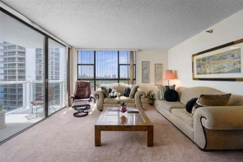 Condominio en venta en Aventura, Florida, 2 dormitorios, 112.78 m2 № 1238719 - foto 10