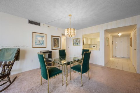 Condominio en venta en Aventura, Florida, 2 dormitorios, 112.78 m2 № 1238719 - foto 7