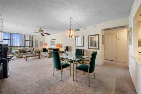 Condominio en venta en Aventura, Florida, 2 dormitorios, 112.78 m2 № 1238719 - foto 6