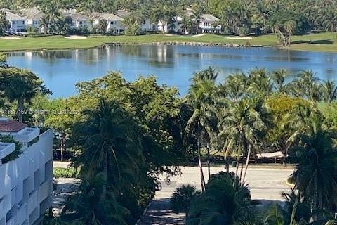 Condominio en venta en Aventura, Florida, 2 dormitorios, 112.78 m2 № 1238719 - foto 2