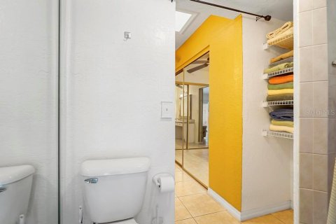 Condo in Orlando, Florida, 2 bedrooms  № 1733224 - photo 21